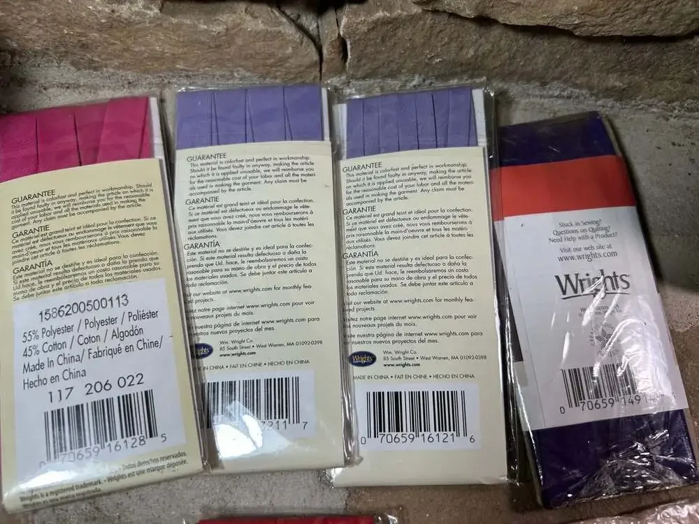 Wrights Bias Tape Berry, Pink , purple, red see photos lot of 11